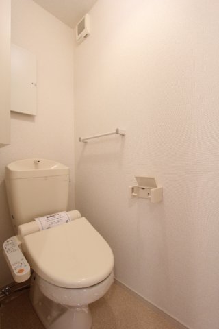 ベルリュミエールIIIのトイレ写真