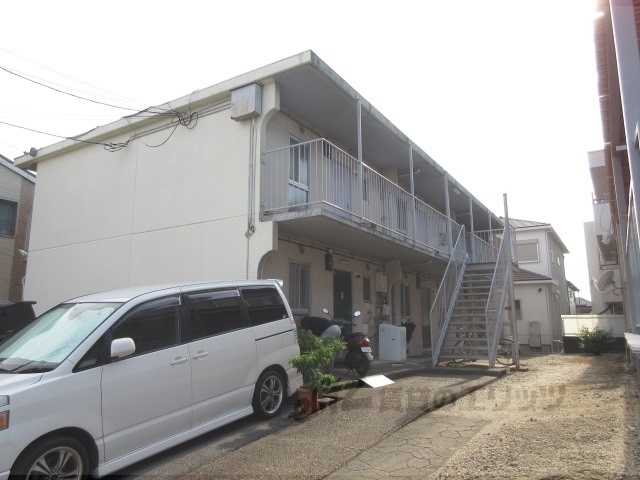 前川ハイツD棟
