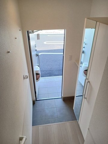 玄関　落ち着いた玄関です