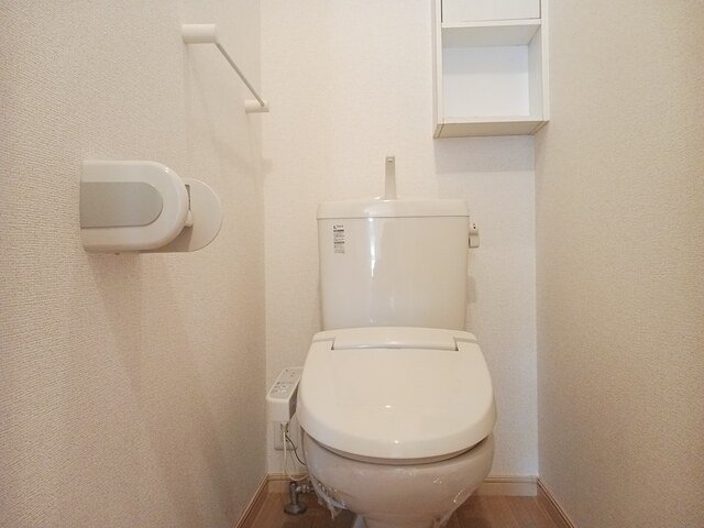 トイレ　コンパクトで使いやすいトイレです