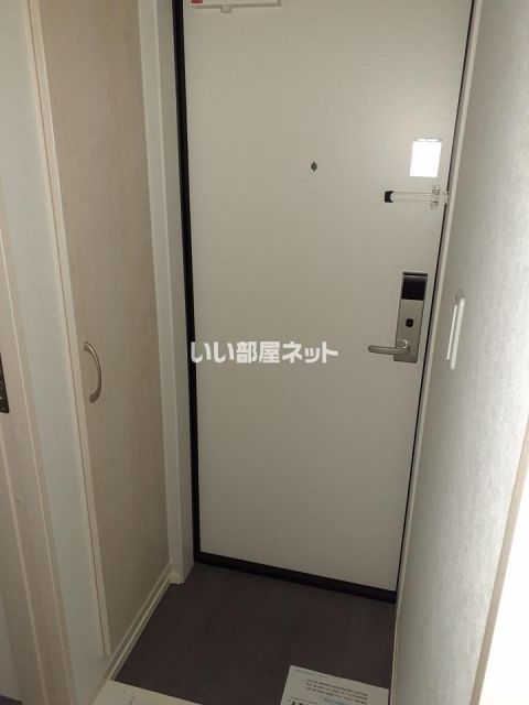 CRASTINE大蓮北4丁目Cの玄関写真