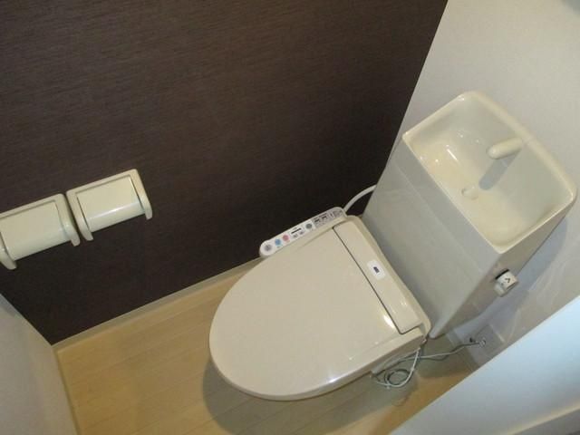 トイレ　★温水洗浄便座付トイレです★