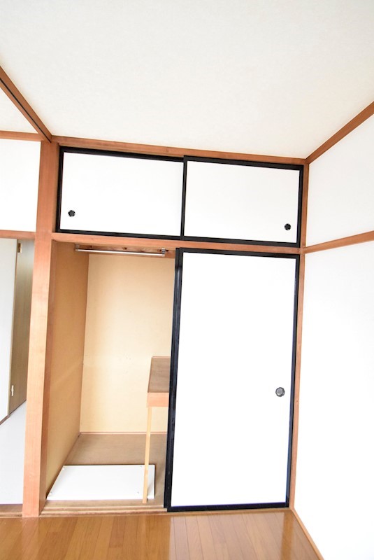 小田急小田原線 愛甲石田駅 徒歩8分 2階建 築41年の内装写真