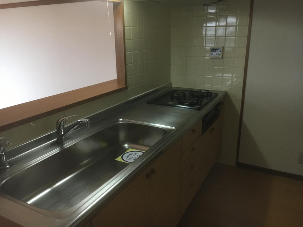 ＪＲ豊肥本線 水前寺駅 徒歩13分 6階建 築31年のキッチン写真