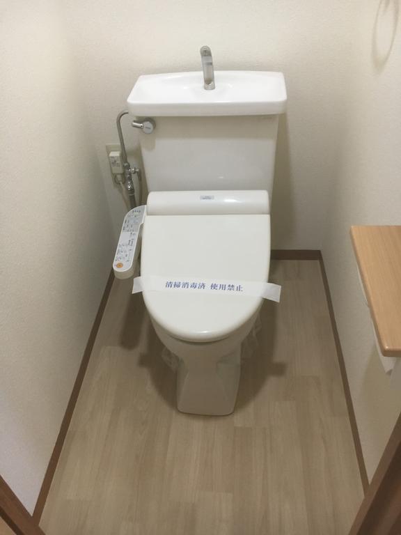 ＪＲ豊肥本線 水前寺駅 徒歩13分 6階建 築31年のトイレ写真