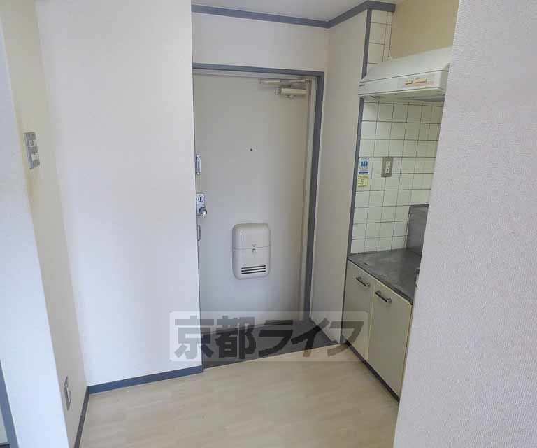 京福電鉄北野線 北野白梅町駅 徒歩14分 8階建 築39年の玄関写真
