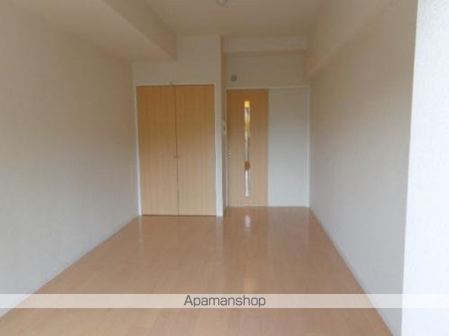 HF久屋大通レジデンスの居間写真