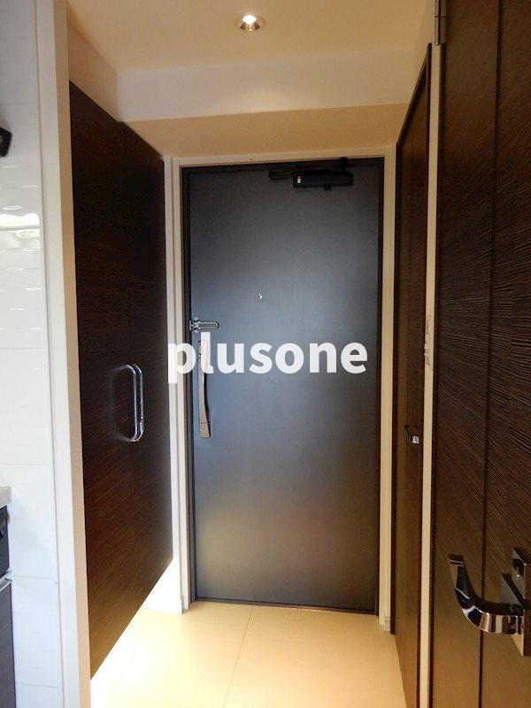 S RESIDENCE福島Luxeの玄関写真