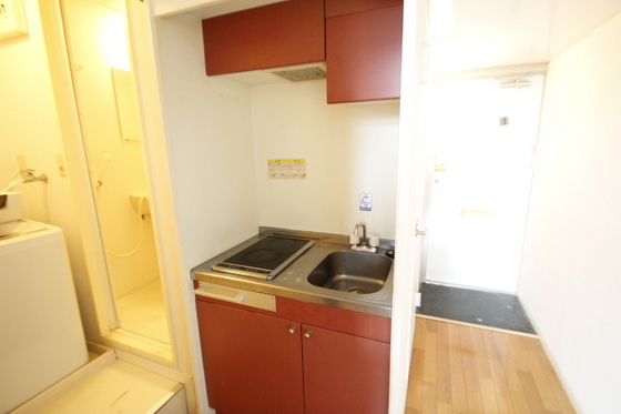 キッチン　※別部屋の写真です