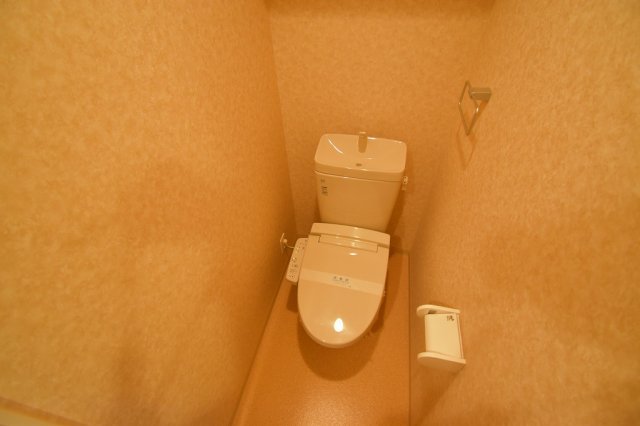 Luxe天神橋のトイレ写真