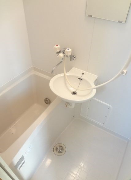 バス・シャワールーム　バス トイレ別