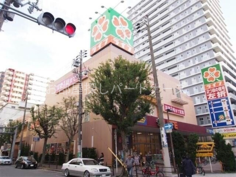 スーパー　AEON EXPRESS(イオンエクスプレス) 大阪常盤町店（スーパー）まで195m