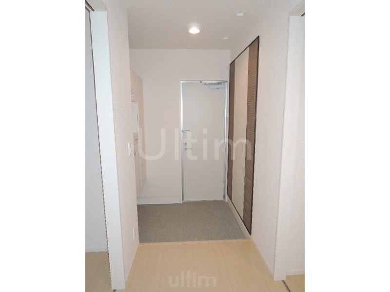 玄関　※他のお部屋です、ご参考までに