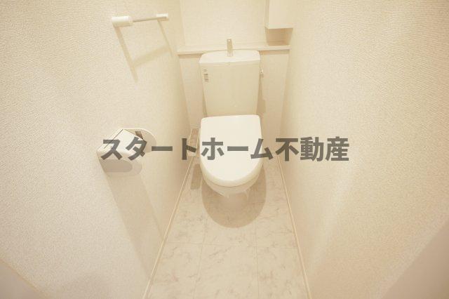 トイレ　清潔感のあるトイレです