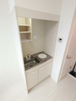 キッチン　コンパクトなキッチンで掃除もラクラク