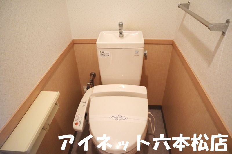 トイレ　落ち着く空間ですね。