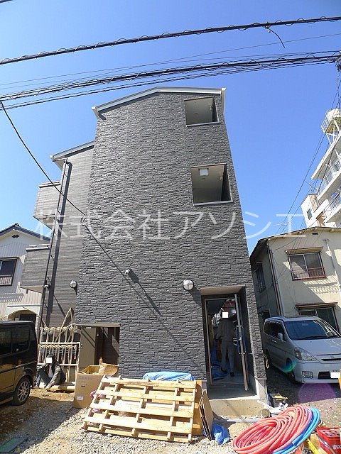 建物外観　J・TOWNのご紹介は住まいの窓口アソシエにお任せ下さい。