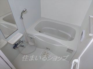 バス・シャワールーム　追い焚き・浴室暖房乾燥機あり