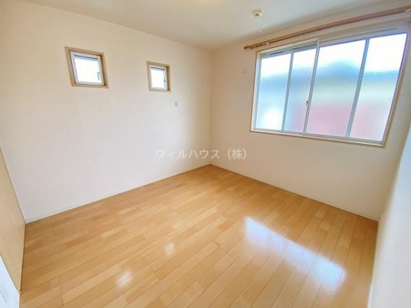その他部屋・スペース　明るい洋室です！