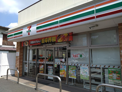 コンビニ　セブンイレブン 環八高井戸店（コンビニ）まで484m