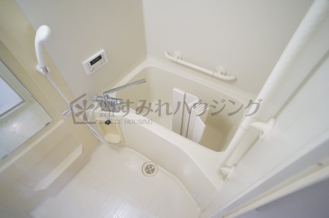 バス・シャワールーム　参考、同建物・反転間取りの号室