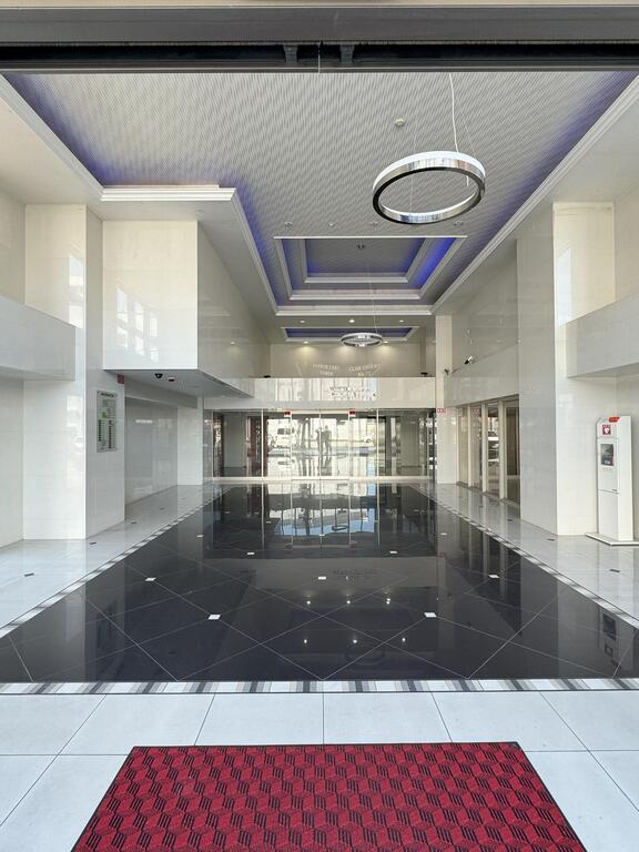 地下鉄箱崎線 千代県庁口駅 徒歩12分 20階建 築19年の外観写真