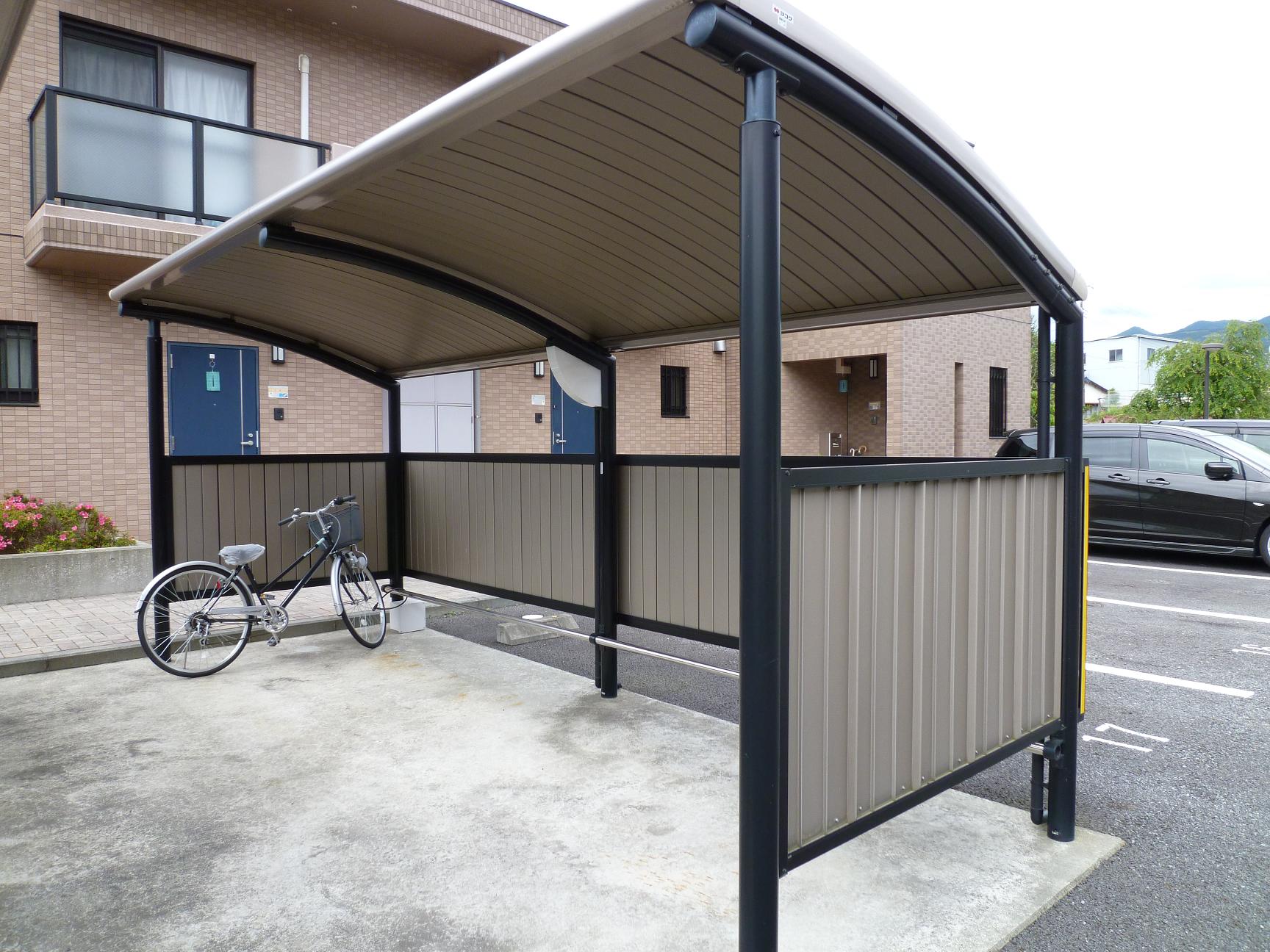 その他共有部分　屋根付き駐輪場