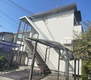 【姫路市八代東光寺町のアパートの建物外観】