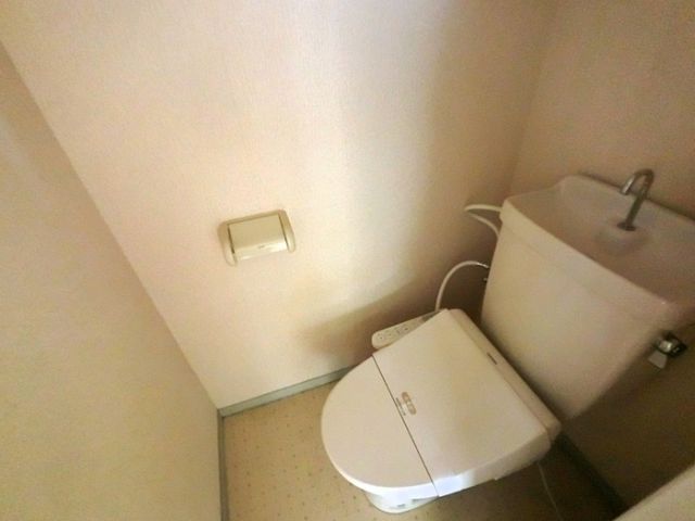 【高崎市倉賀野町のアパートのトイレ】