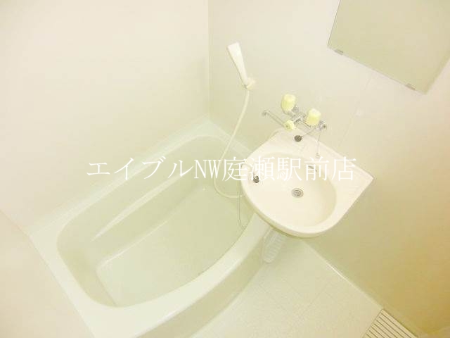 バス・シャワールーム　バス