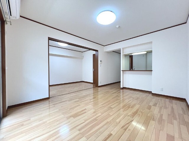 プレジールノールの居間写真