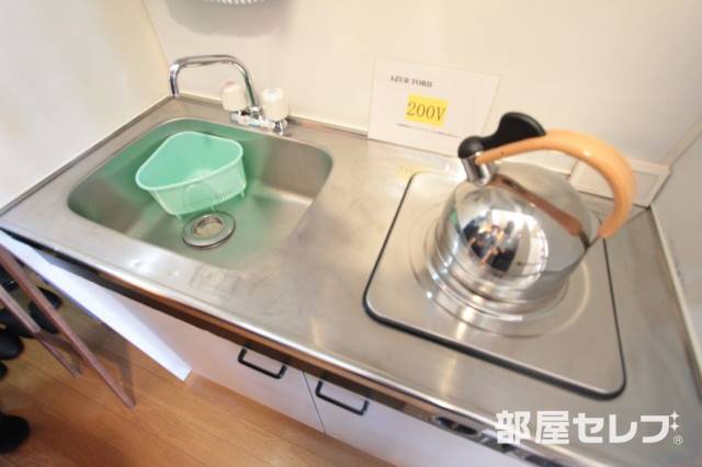 キッチン　シンプルな綺麗なキッチンと（イメージ）