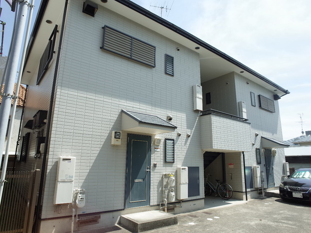 神戸市須磨区稲葉町のアパートの建物外観