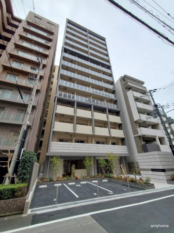 大阪市淀川区西中島のマンションの建物外観