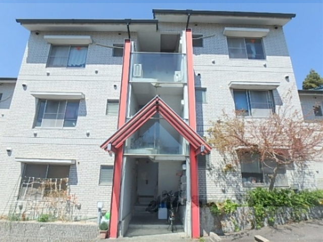 京都市北区上賀茂柊谷町のマンションの建物外観
