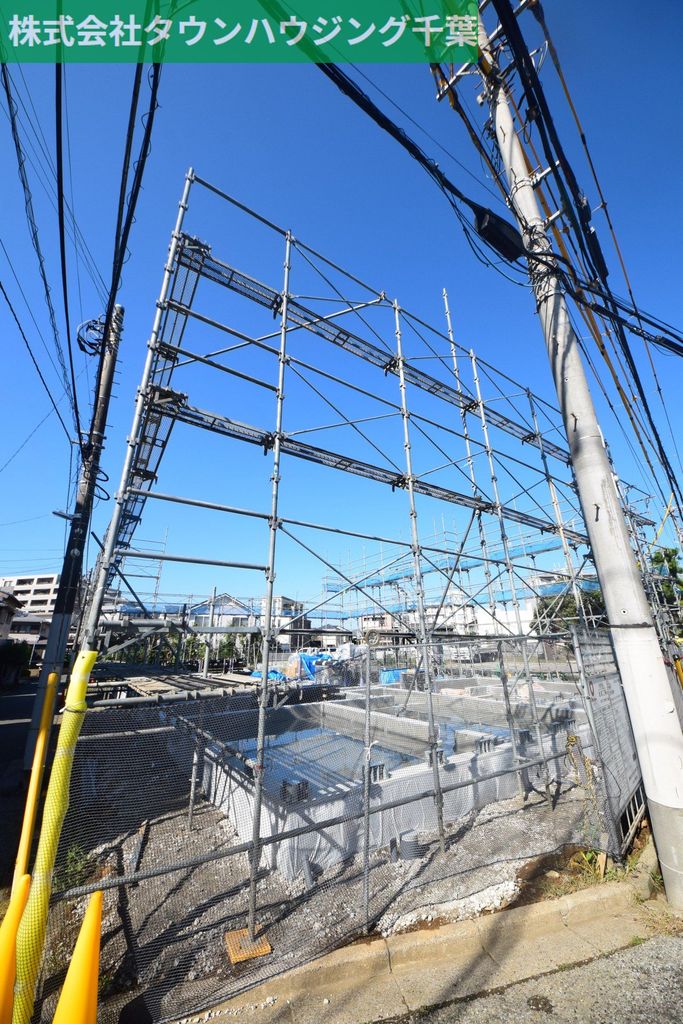 【千葉市中央区汐見丘町のアパートの建物外観】