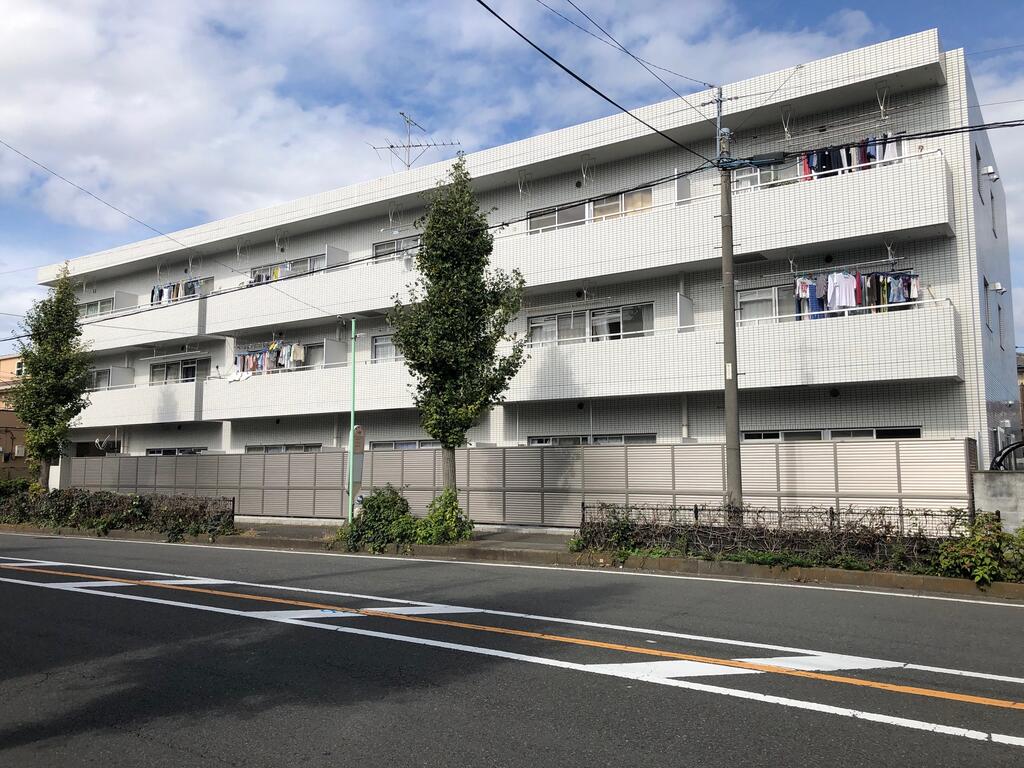 エスカイヤ湘南台の建物外観