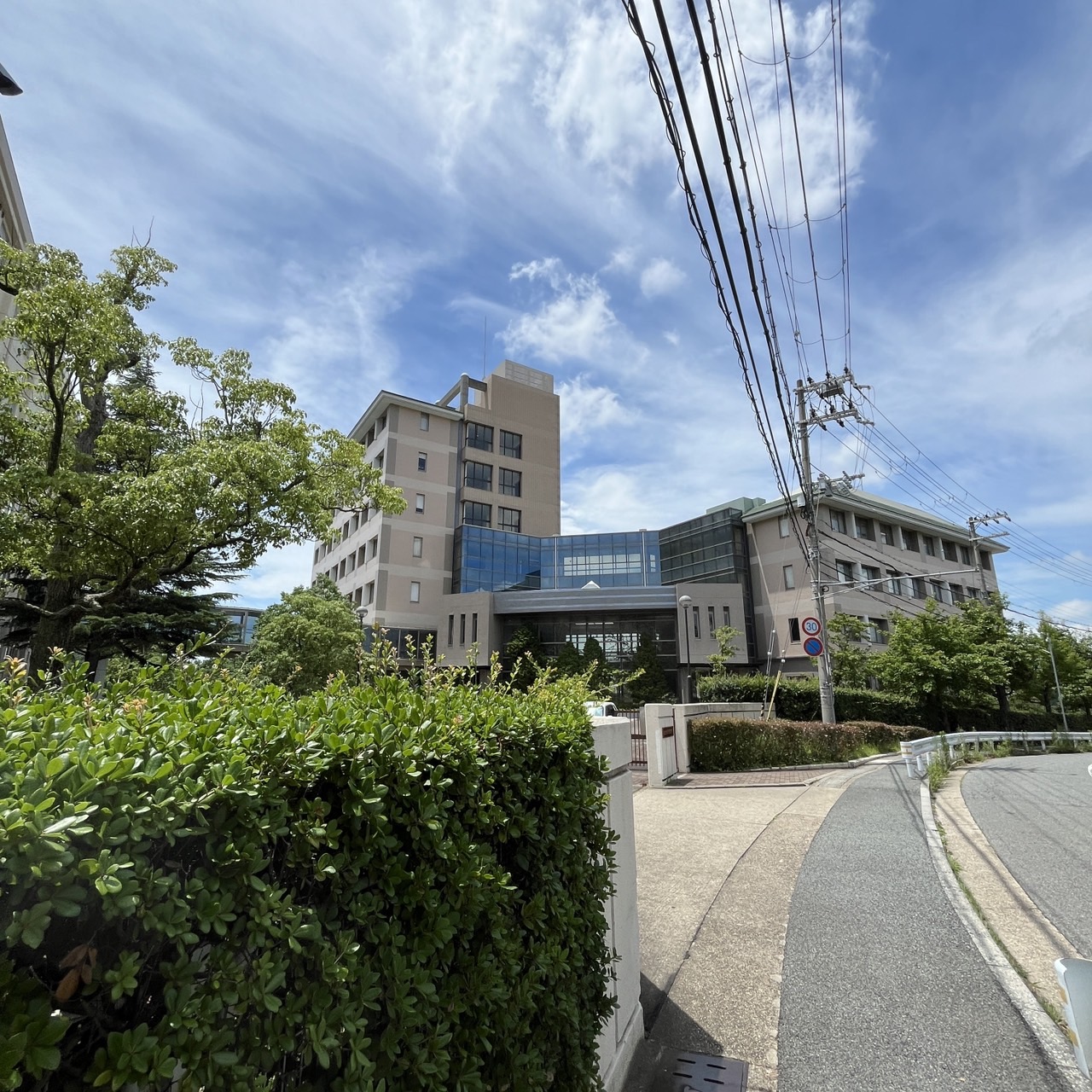 【幸栄荘の図書館】