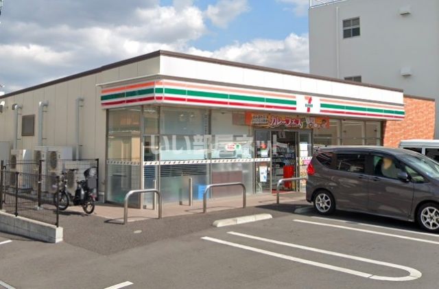 コンビニ　セブンイレブン 秦野寿町店（コンビニ）まで275m