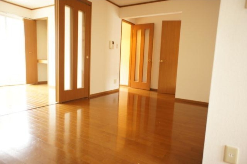 居室・リビング　図面と現状に相違がある場合には現状を優先