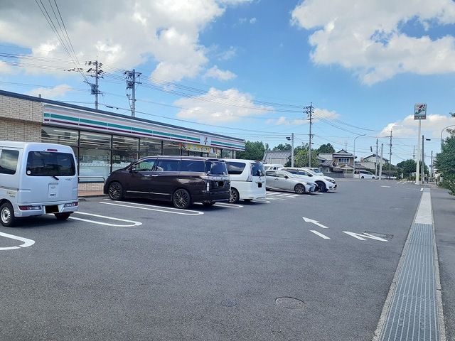 コンビニ　セブンイレブン 宇佐別府店（コンビニ）まで700m