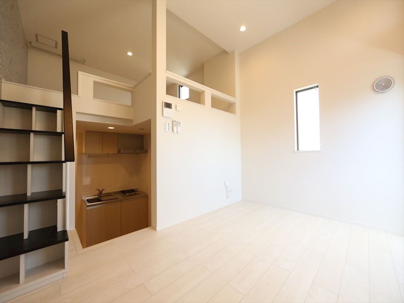 居室・リビング　洋室6帖　ロフト6.2帖（寝室にも使えます）　同仕様写真