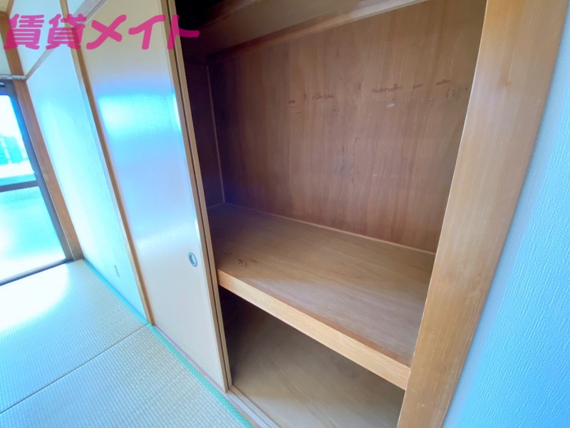 収納　同型反転参考写真です。