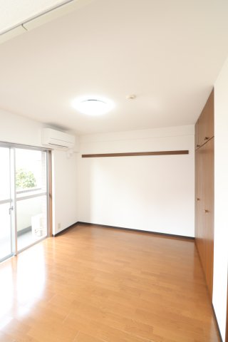 居室・リビング　同間取り別部屋の参考写真です。