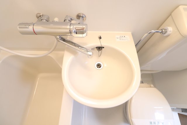 洗面設備　同間取り別部屋の参考写真です。