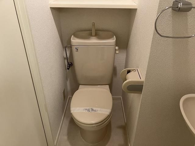 トイレ　トイレもきれいです