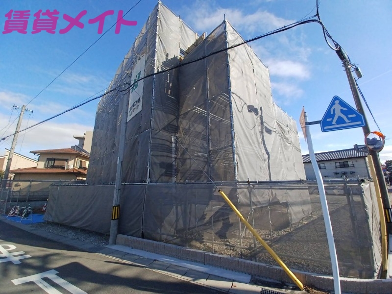 建物外観　建築中写真