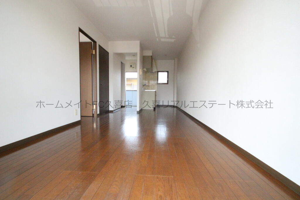 居室・リビング　同建物別号室