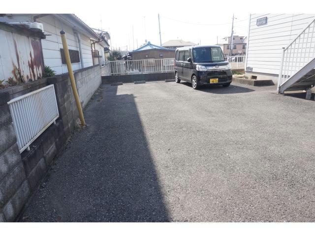 駐車場　駐車場