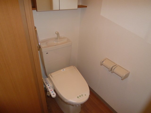 トイレ　シャワー付トイレ